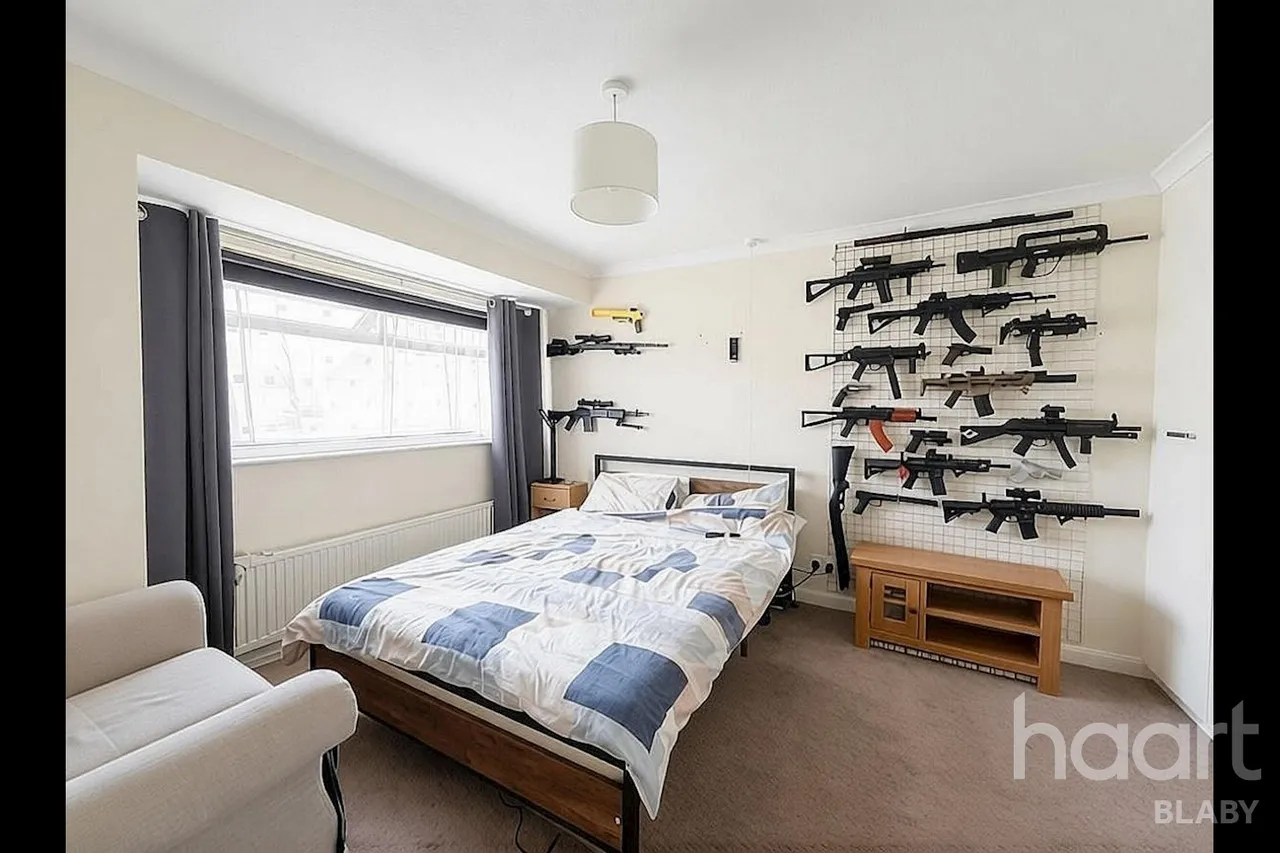 Gwendoline Drive, Leicester, LE8, photo 9
