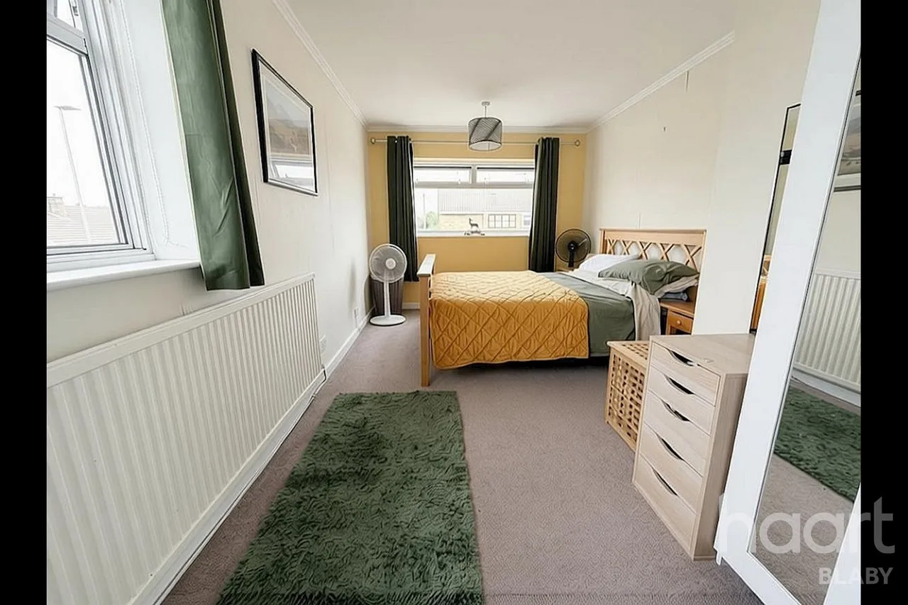Gwendoline Drive, Leicester, LE8, photo 6