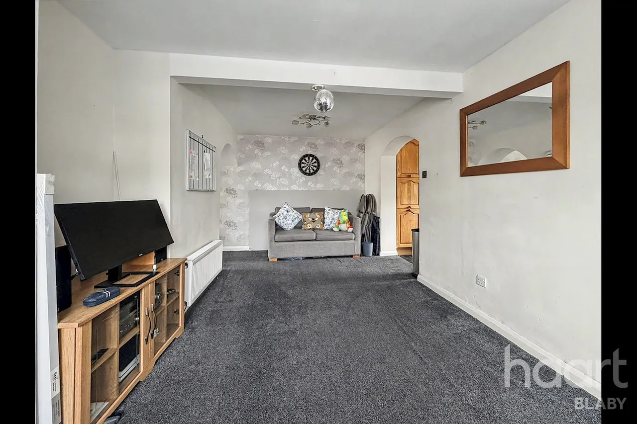 Gwendoline Drive, Leicester, LE8, photo 5