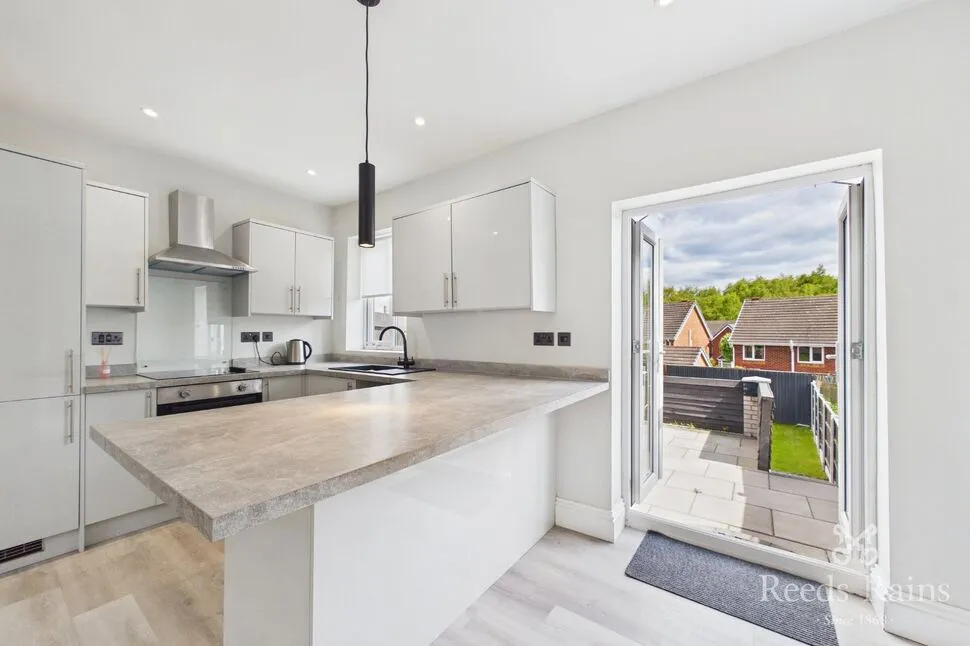 Chadwick Road, St. Helens, WA11, photo 10