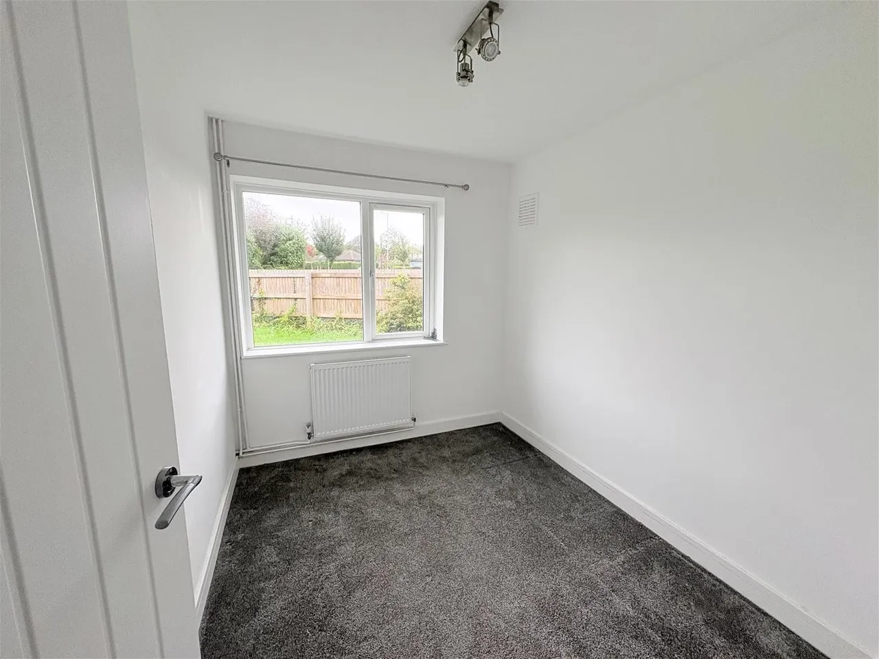 Blackbrook Road, Fareham, photo 8