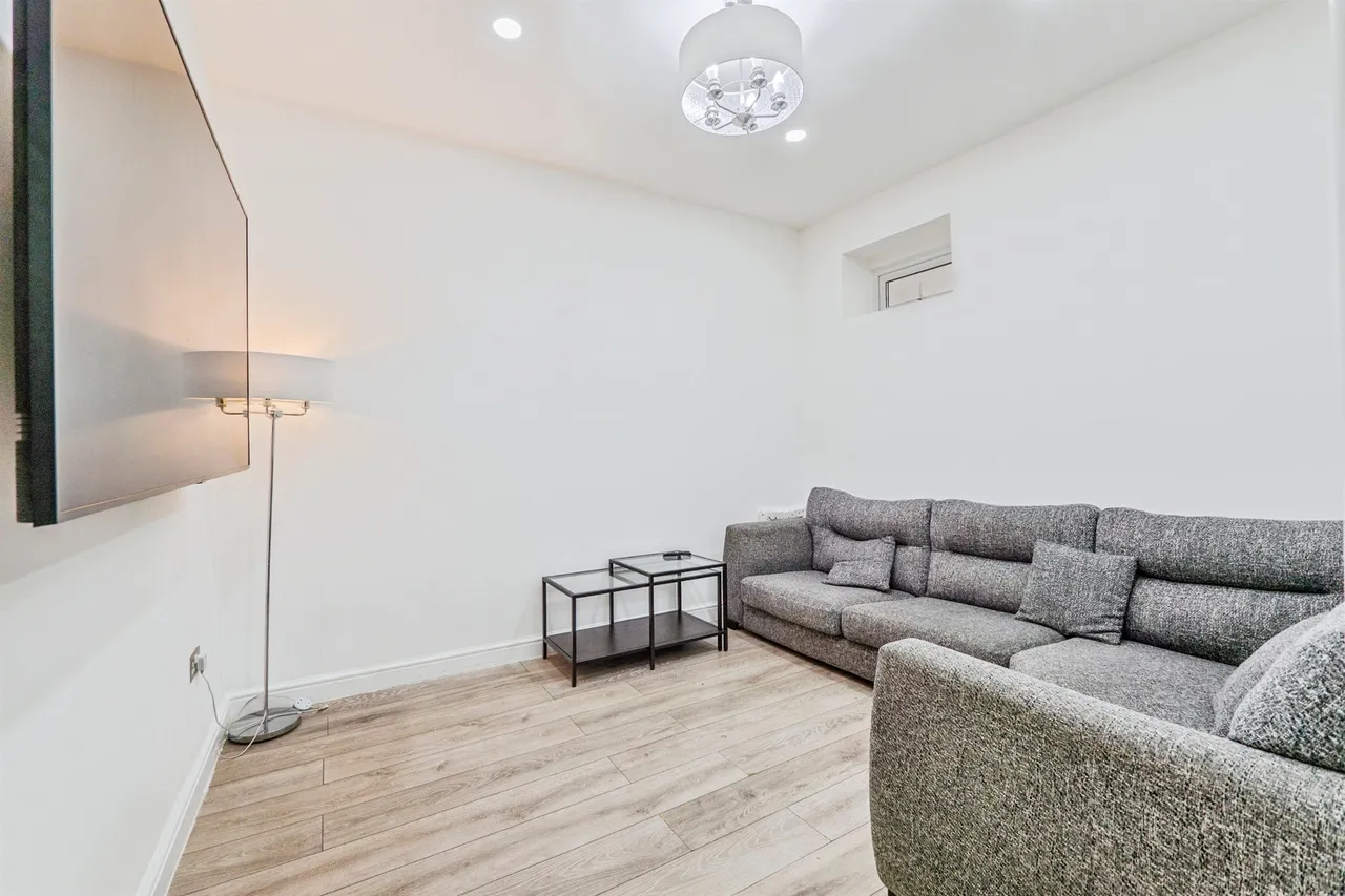 Strathnairn Street, Roath, CF24, photo 5