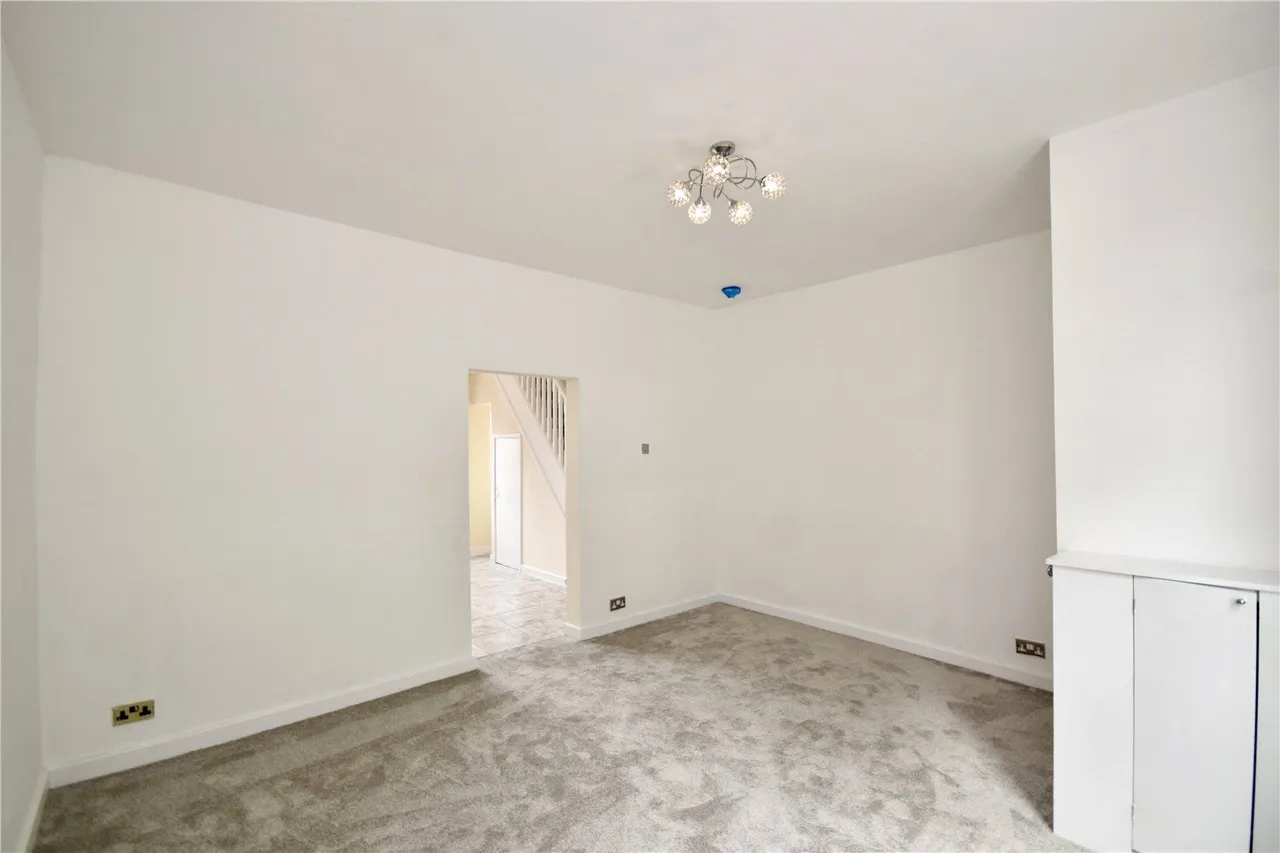 Manchester Road, Castleton, OL11, photo 4