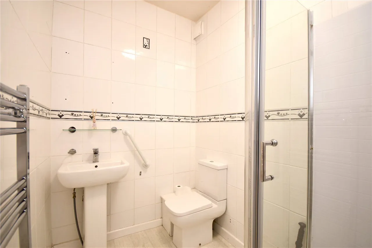 Manchester Road, Castleton, OL11, photo 9