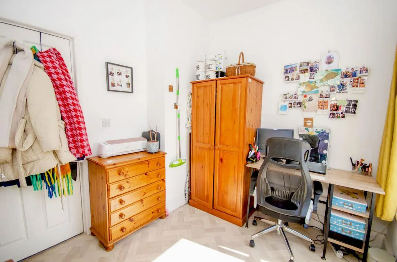High Street, Staple Hill, BS16, photo 12