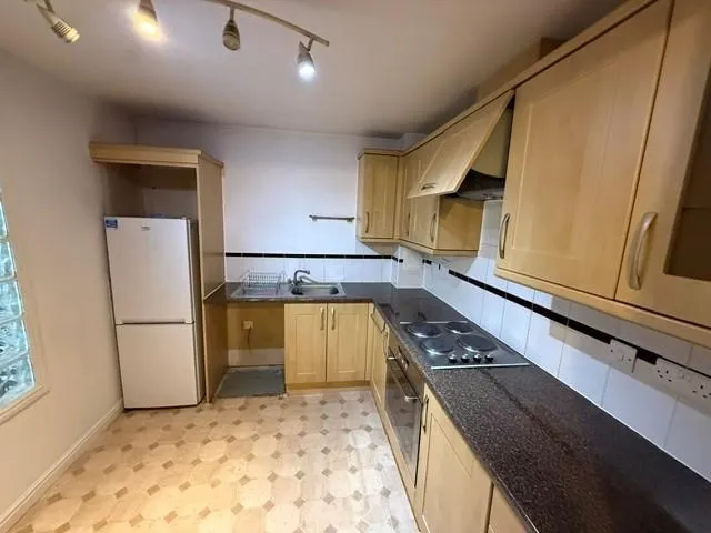 Bittern Court, Dunfermline, KY11, photo 8