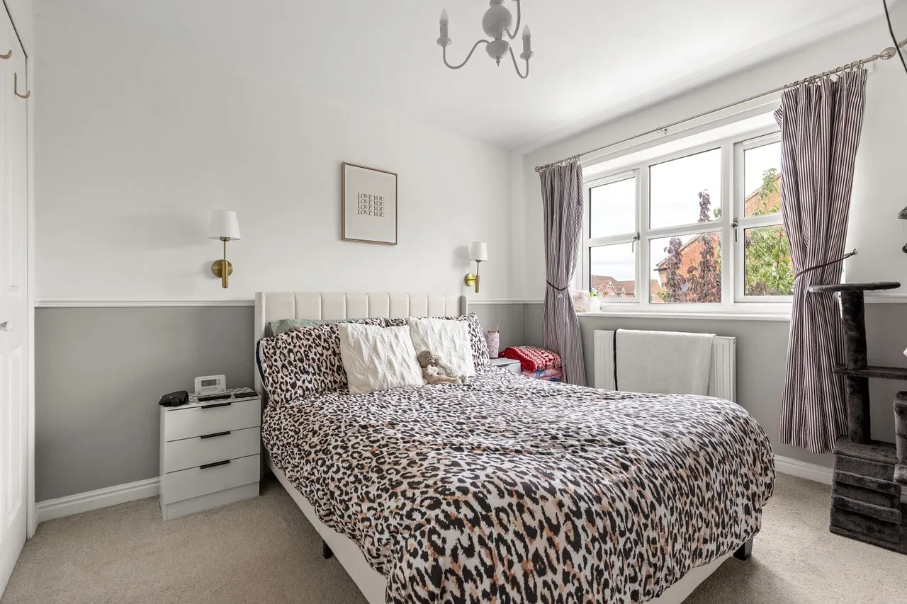Peartree Close, Barlby, YO8, photo 9