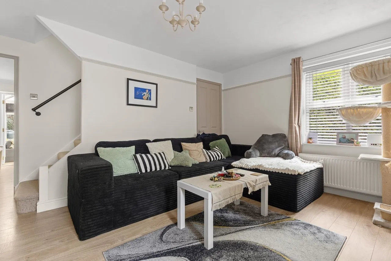 Peartree Close, Barlby, YO8, photo 3