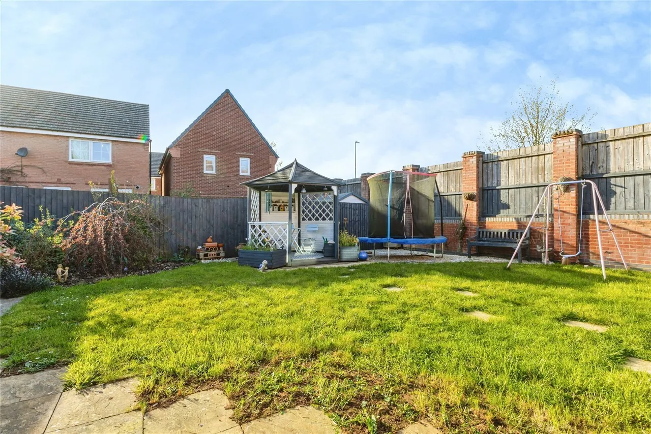 Irons Road, NORTHAMPTON, Northamptonshire, NN5, photo 25