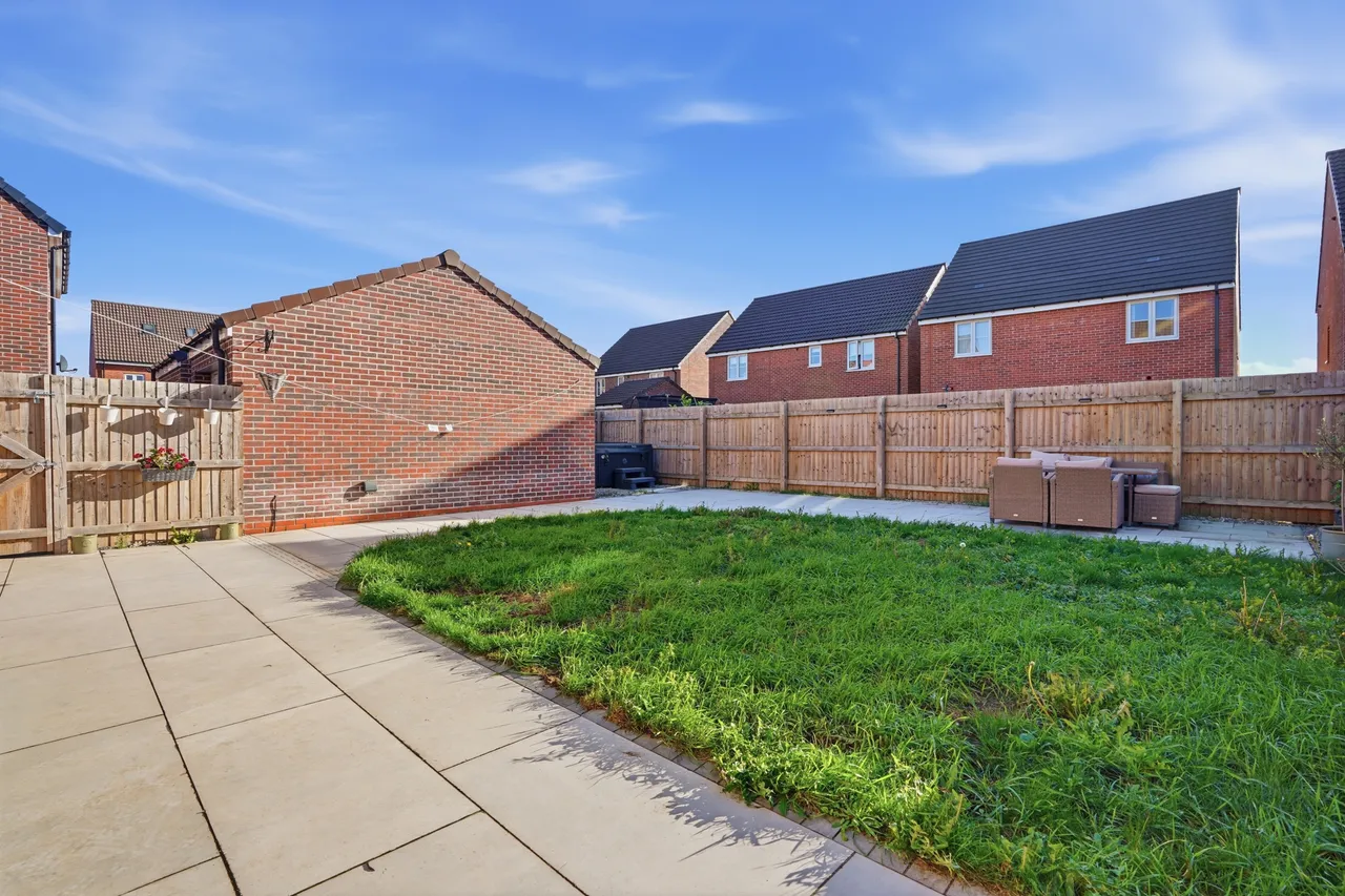 Crimson Drive, Hatfield, DN7, photo 24