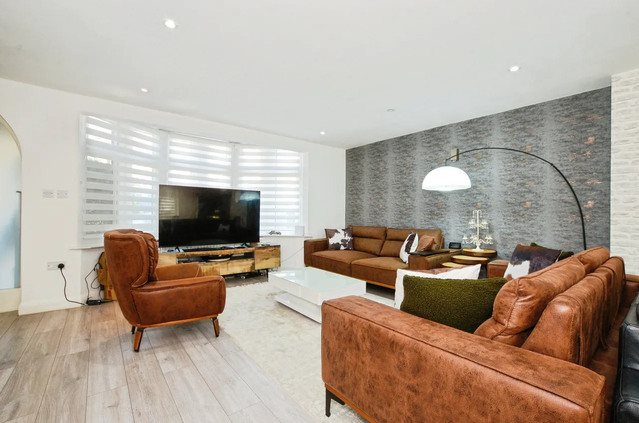 Charter Way, London, N14, photo 2