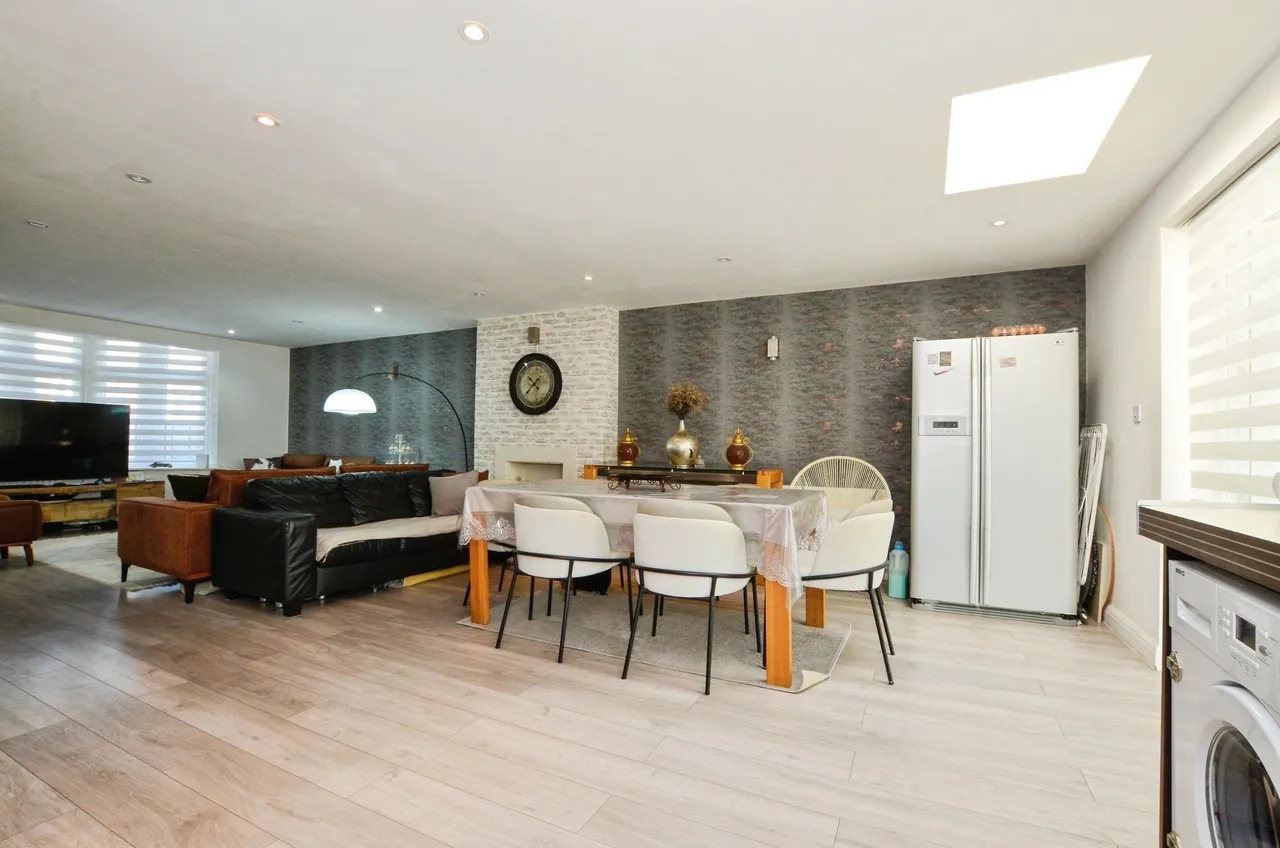 Charter Way, London, N14, photo 7