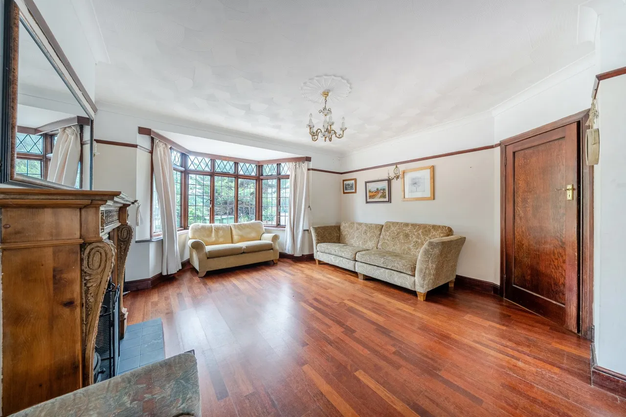 Eltham Palace Road, SE9, photo 11