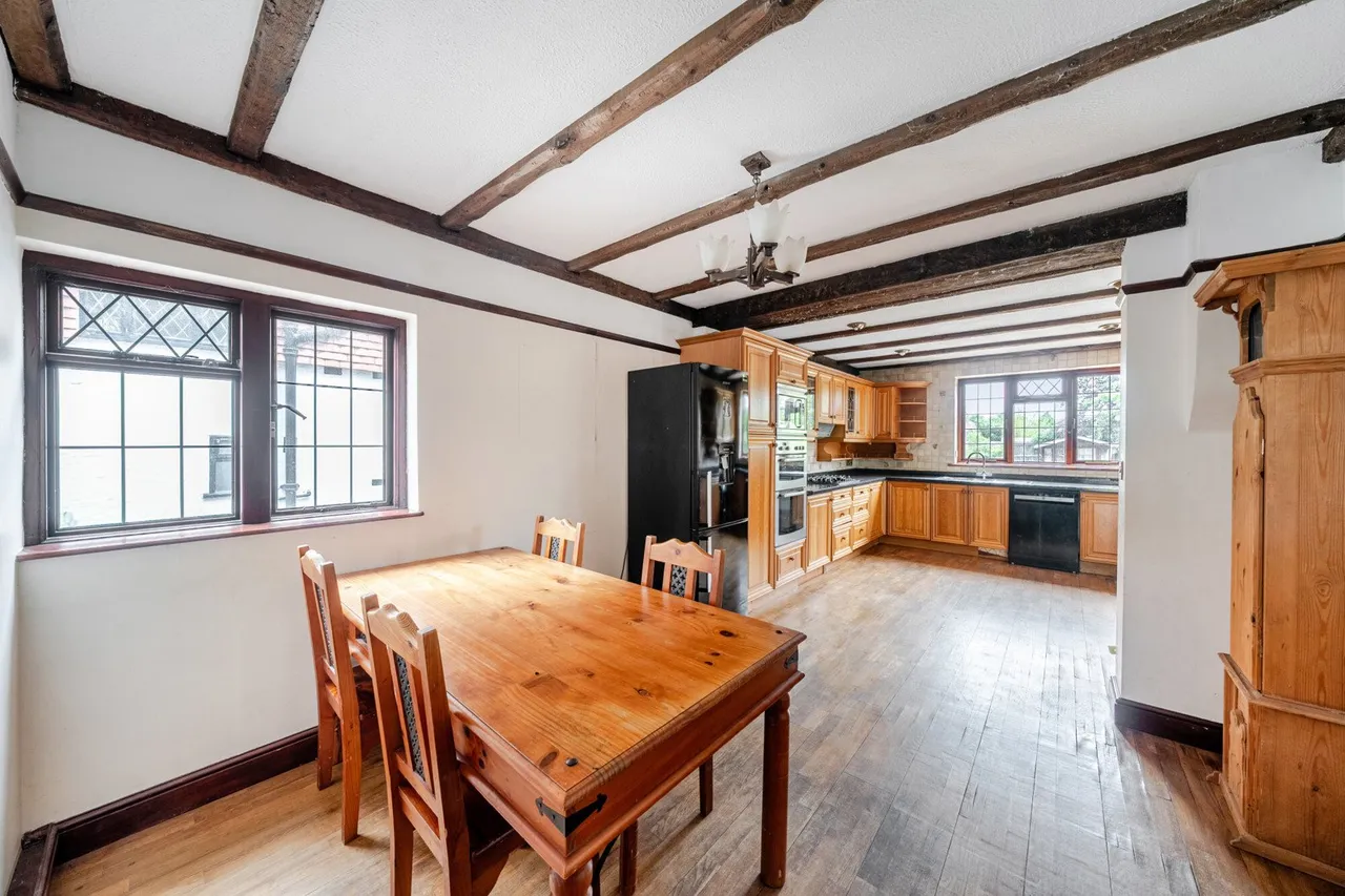 Eltham Palace Road, SE9, photo 18