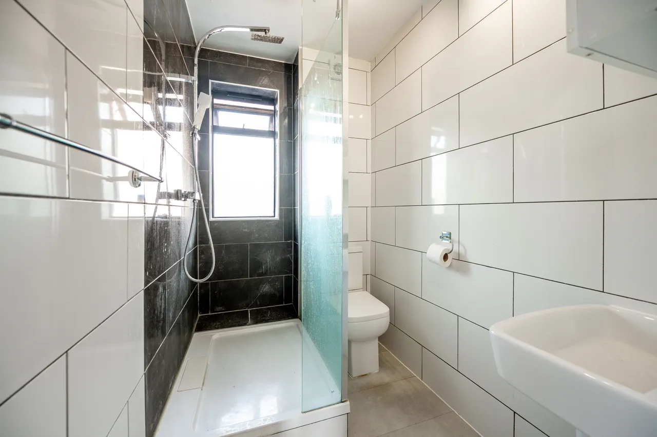 18 Eugene Cotter House, Beckway Street, London, photo 7