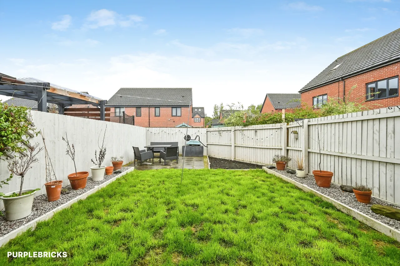 Castlefields Avenue East, Runcorn, WA7, photo 17