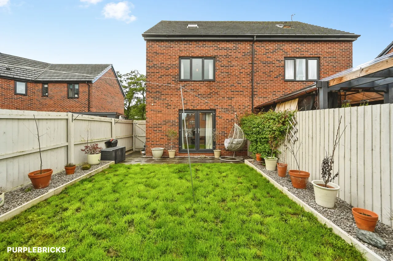 Castlefields Avenue East, Runcorn, WA7, photo 19
