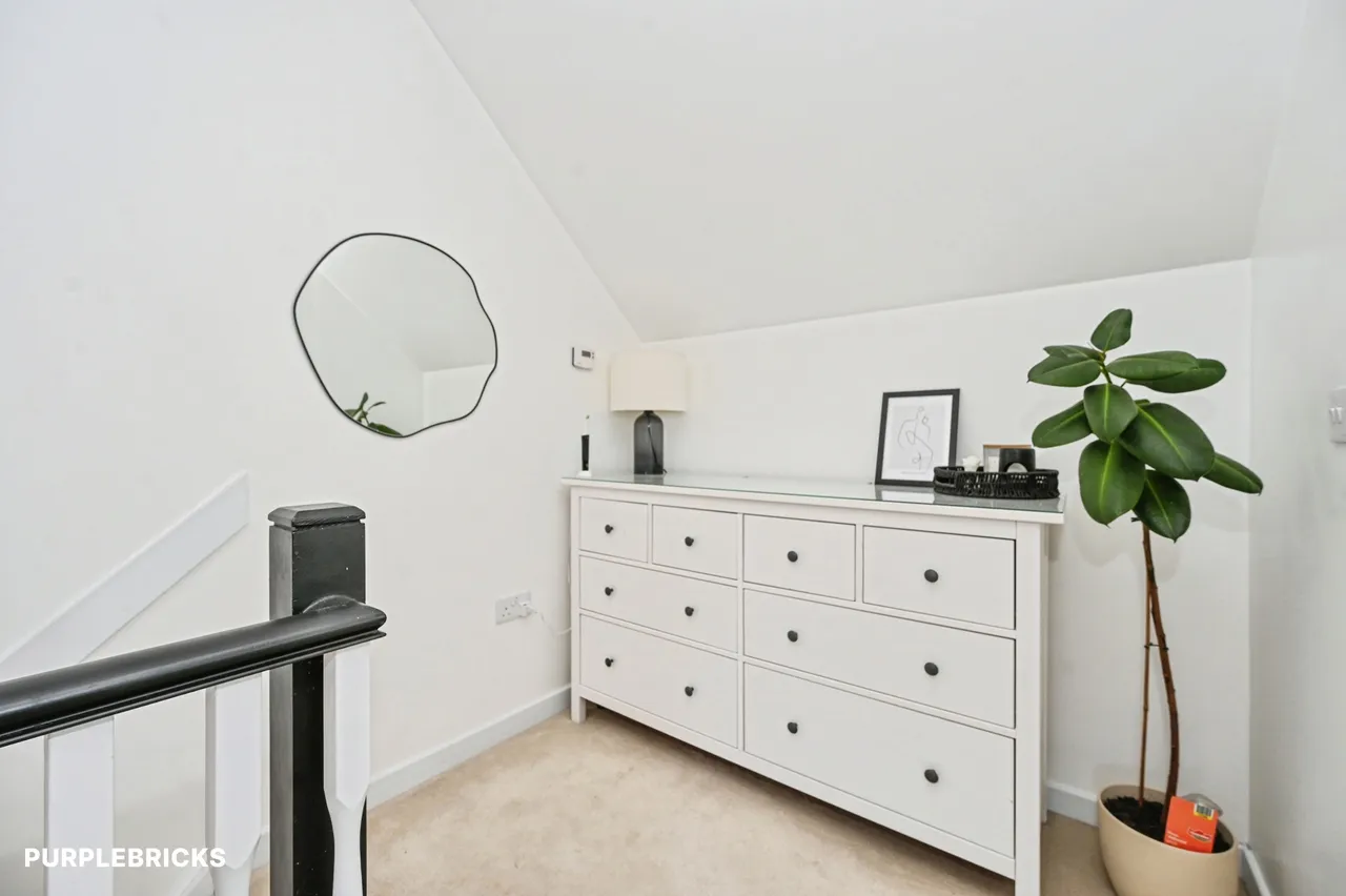 Castlefields Avenue East, Runcorn, WA7, photo 10