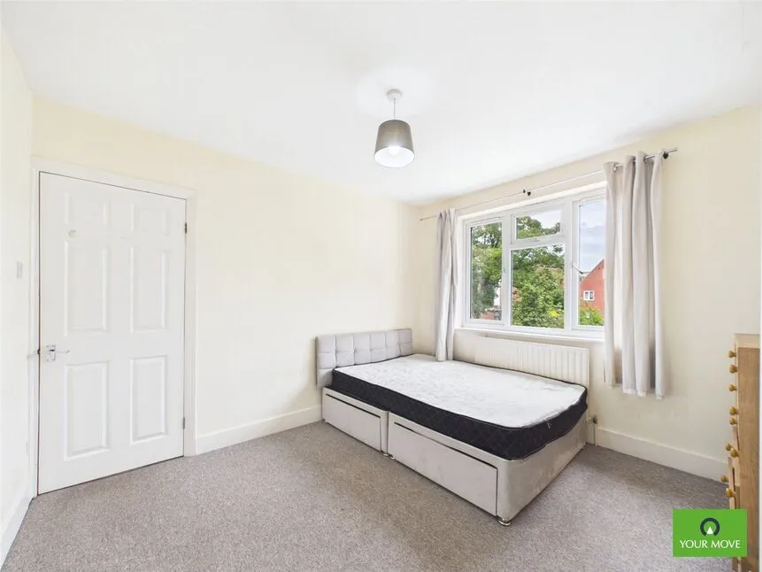 Kingsmead Avenue, Romford, RM1, photo 8