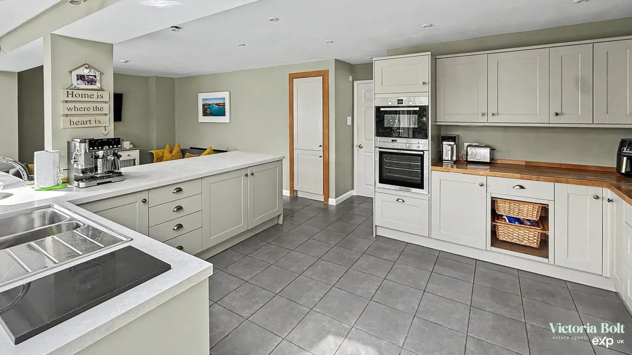 The Pippins, Ivybridge, photo 9