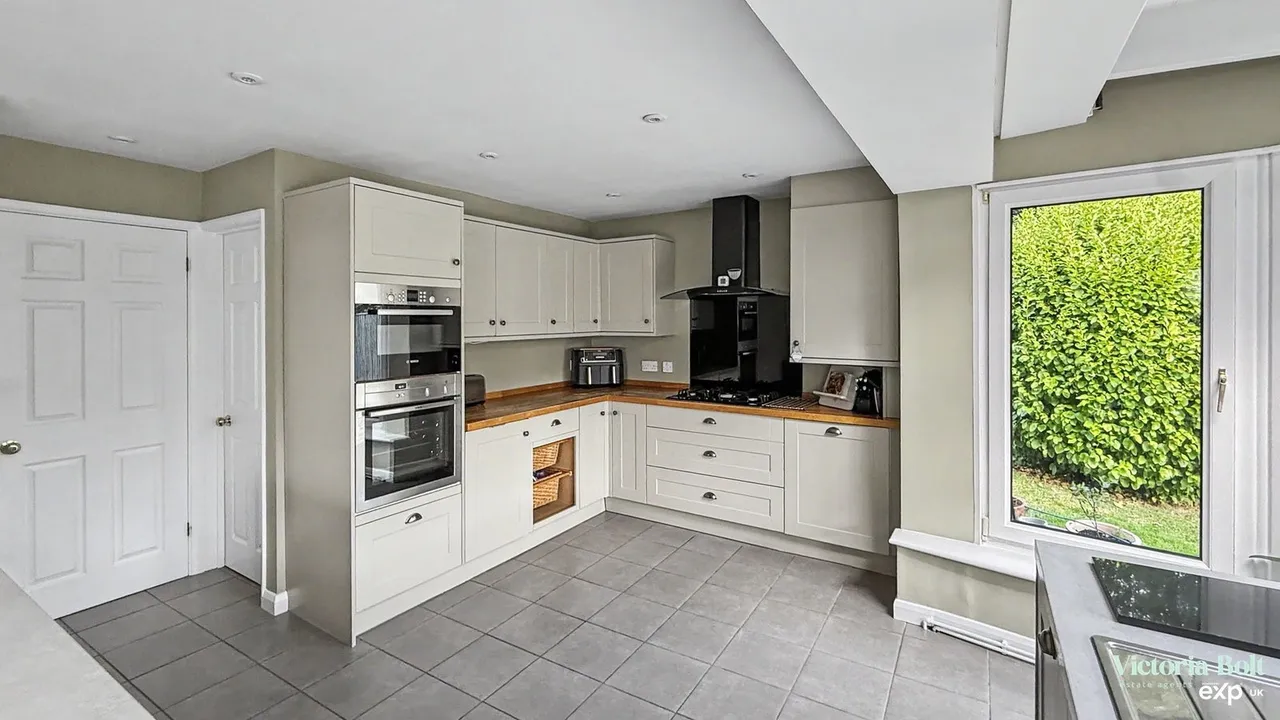 The Pippins, Ivybridge, photo 6
