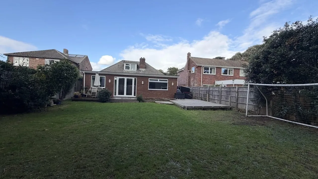 Seafield Park Road, Hill Head, photo 20