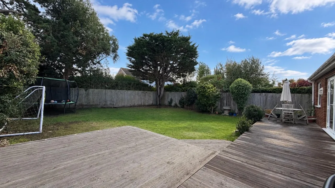 Seafield Park Road, Hill Head, photo 22