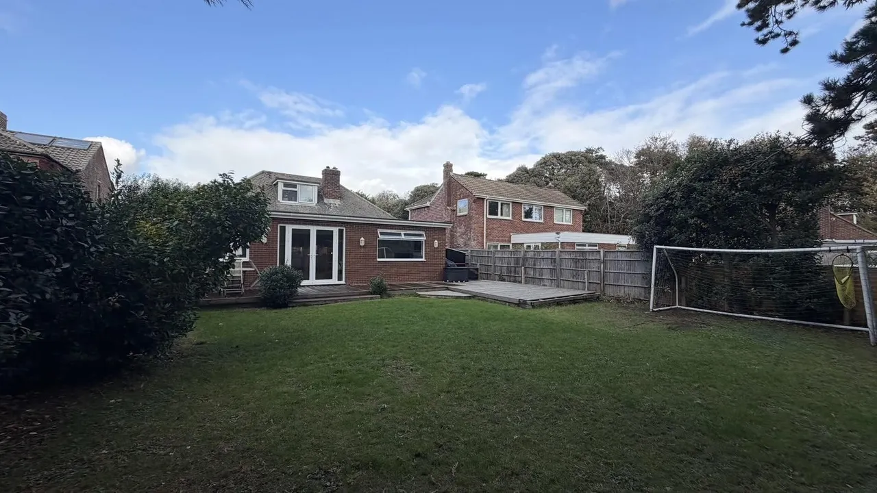 Seafield Park Road, Hill Head, photo 19