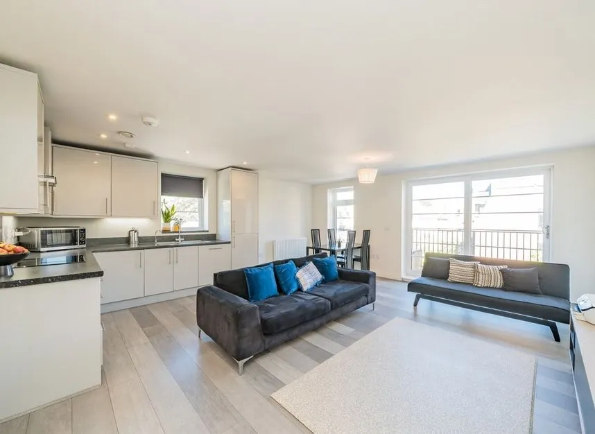 Samuelson Place, Isleworth, TW7, photo 2