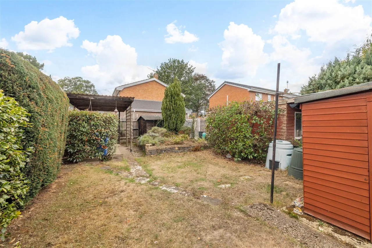 Ashbrook Road, Old Windsor, SL4, photo 14