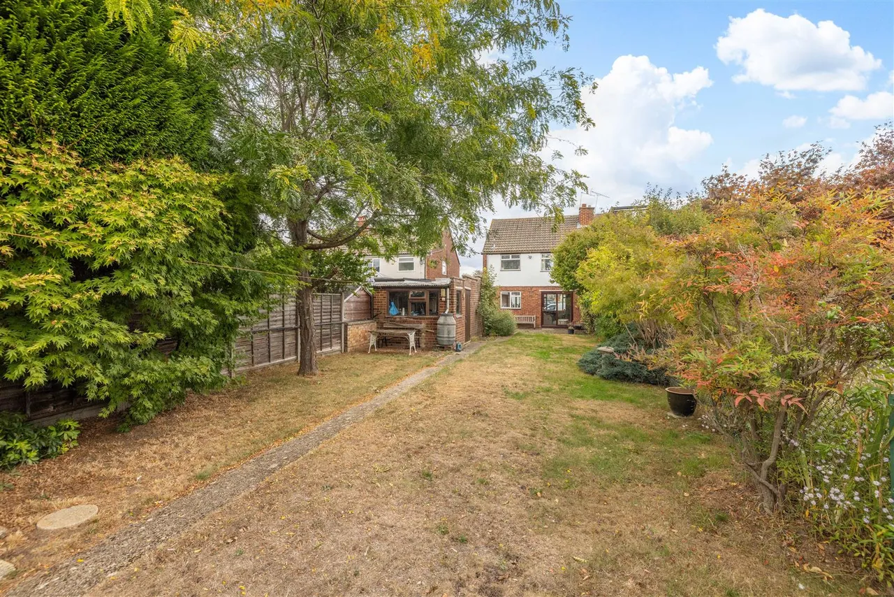Ashbrook Road, Old Windsor, SL4, photo 15