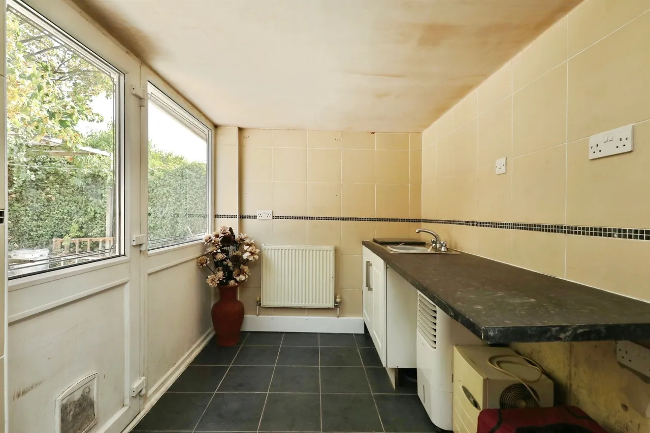 Broadwater Drive, Dunscroft, DN7, photo 11