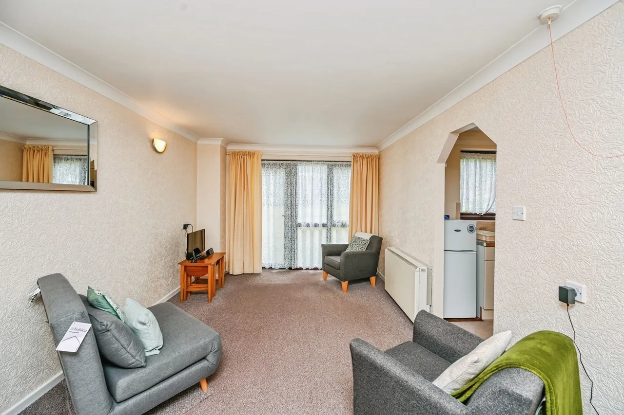Nicholas Road, Liverpool, L23, photo 4
