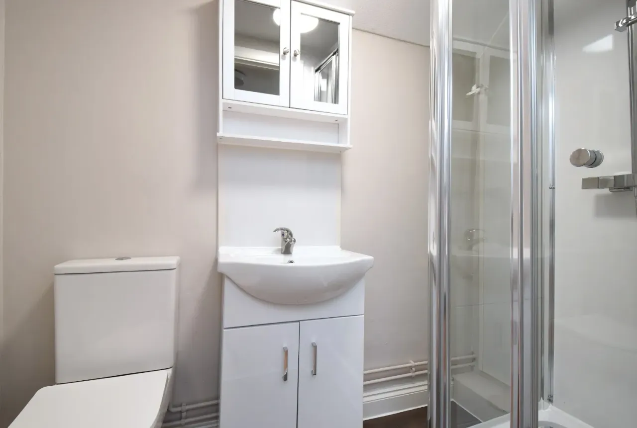 St. Julians Farm Road, London, Greater London, SE27, photo 8