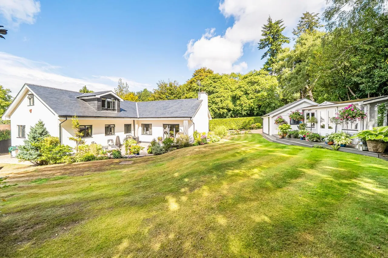 6 bed house for sale, Long Hill, Woldingham, CR3