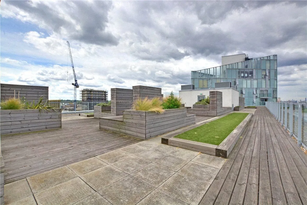Dancers Way, London, SE8, photo 16
