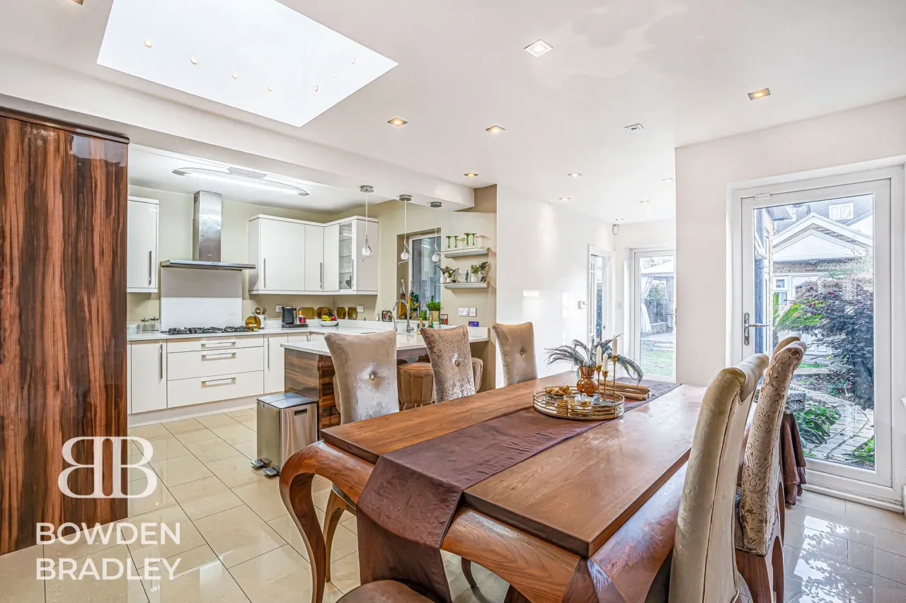 Kingston Road, Ilford, IG1, photo 43