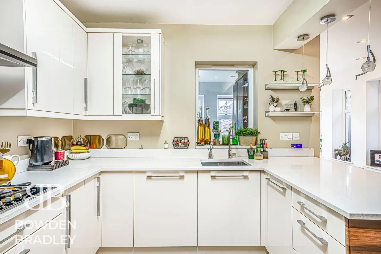 Kingston Road, Ilford, IG1, photo 41