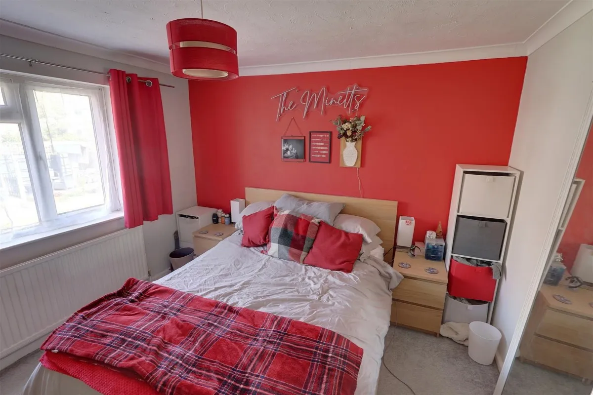 Bradfords Close, Newent, GL18, photo 6
