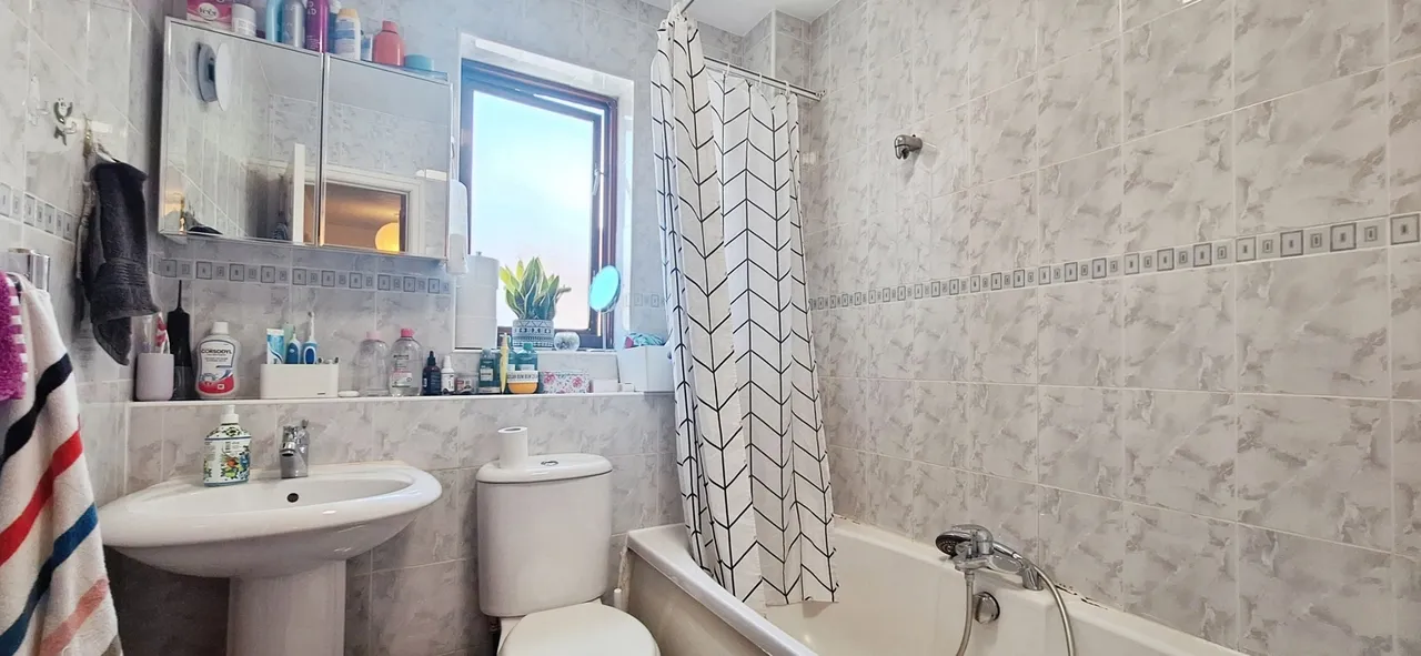 Westview Close, Hanwell, W7, photo 9