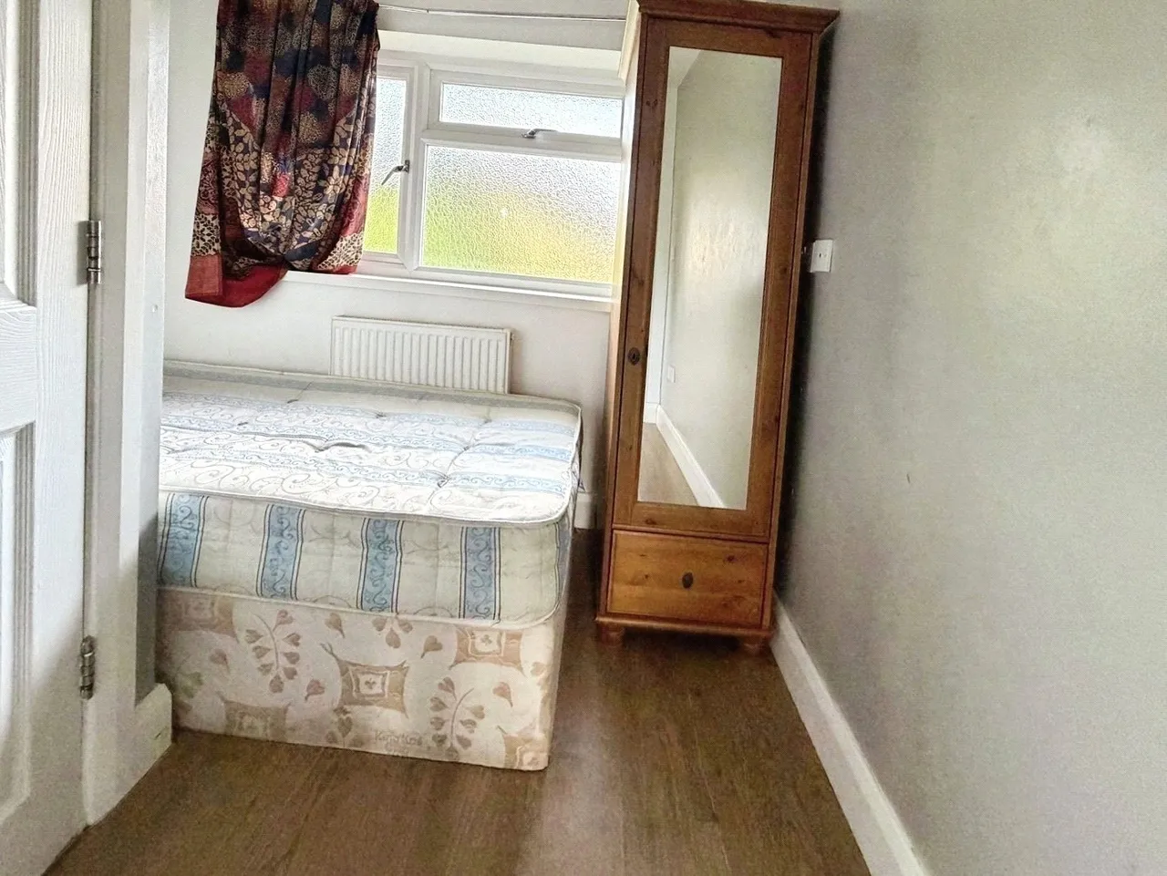 Kings Lane, Englefield Green, TW20, photo 2