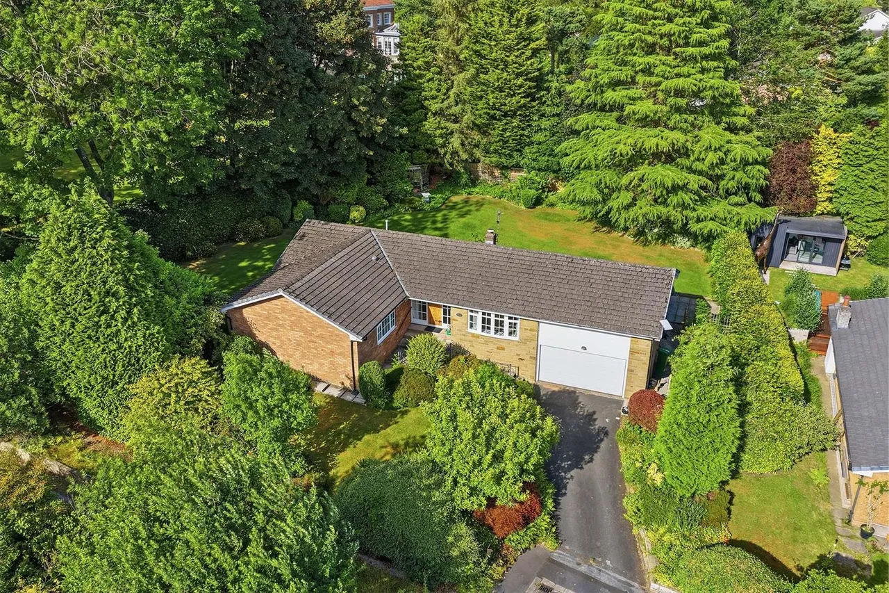 Pinehurst, Prestbury, Macclesfield, photo 14