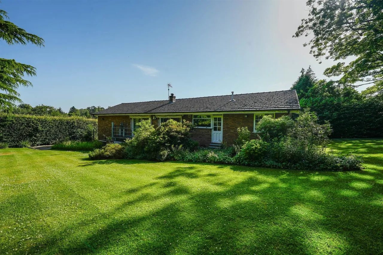 Pinehurst, Prestbury, Macclesfield, photo 15