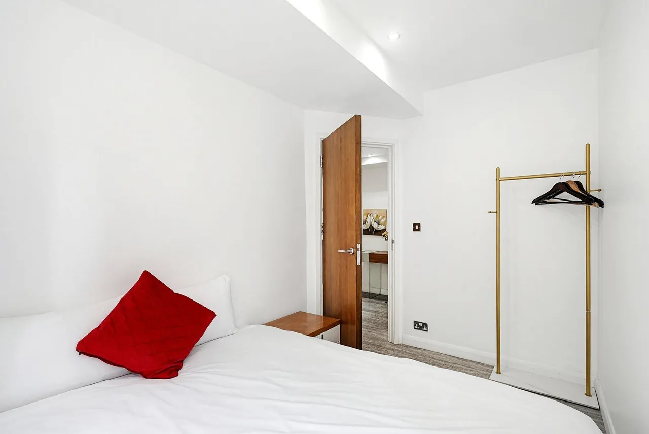 Roland Gardens, South Kensington, London, SW7 3RU, photo 6
