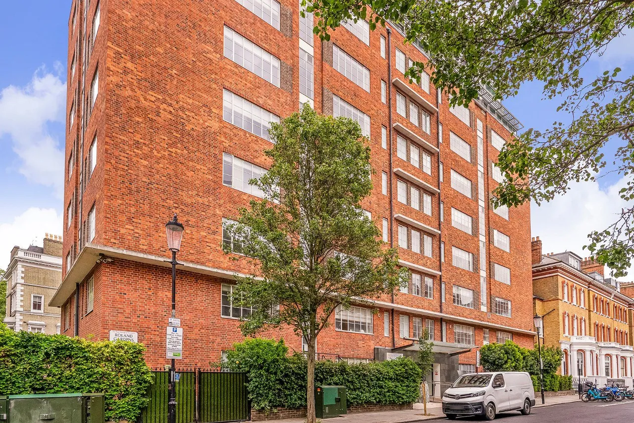 Roland Gardens, South Kensington, London, SW7 3RU, photo 9