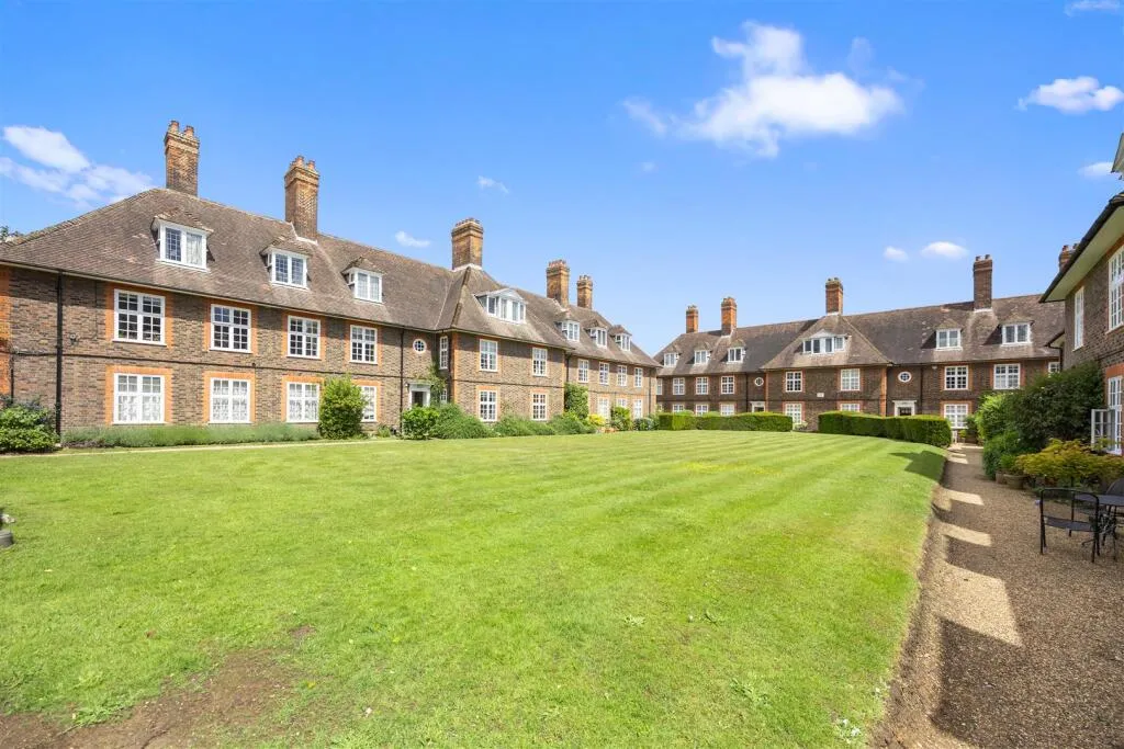 Bigwood Court Hampstead Garden Suburb, NW11, photo 4