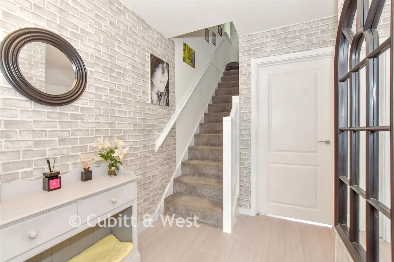 Diggins Grove, Chichester, PO20, photo 5