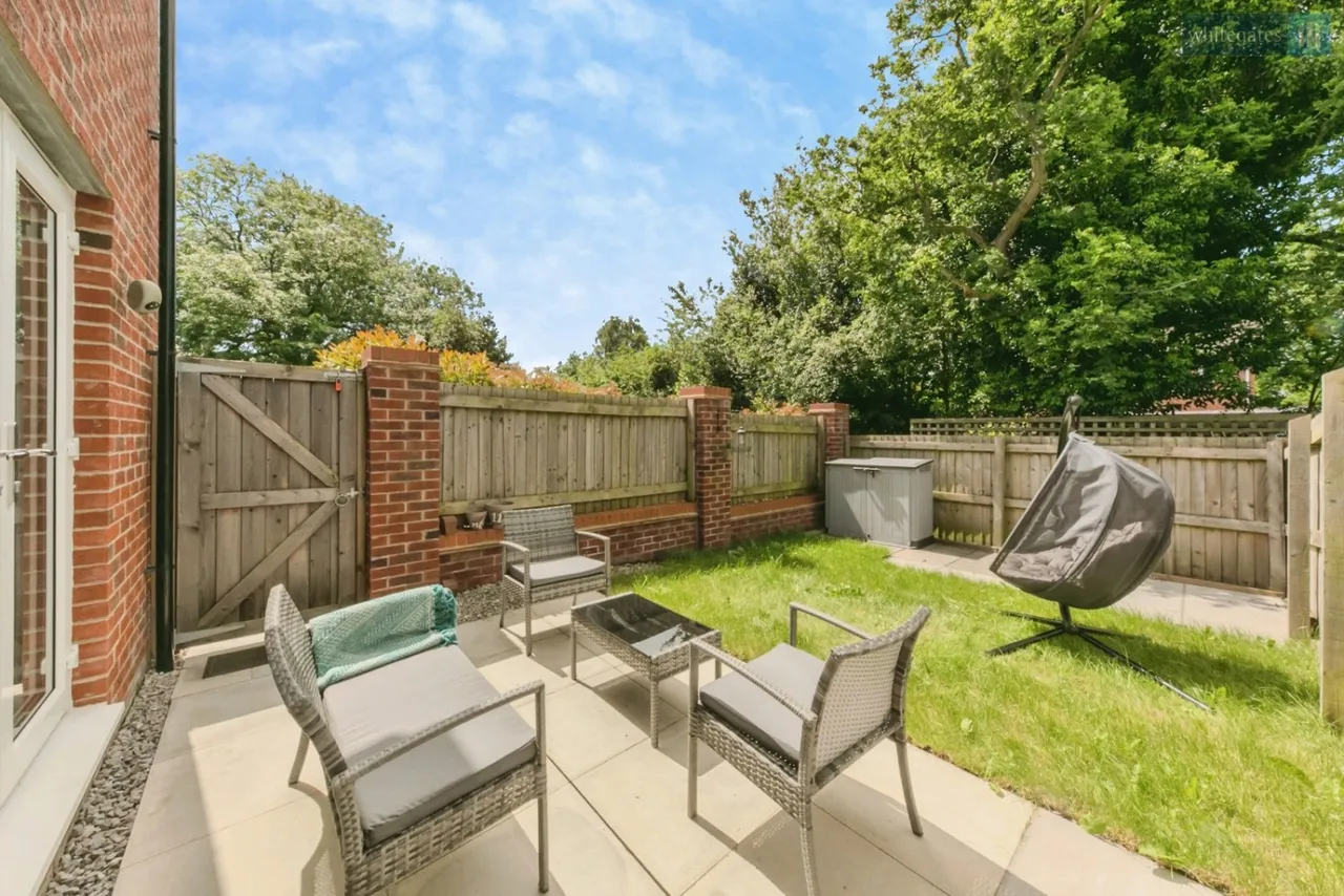 Cubitt Close, Willaston, CW5, photo 2