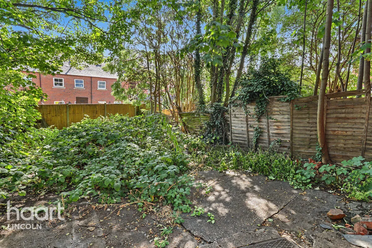 West Parade, Lincoln, LN1, photo 25