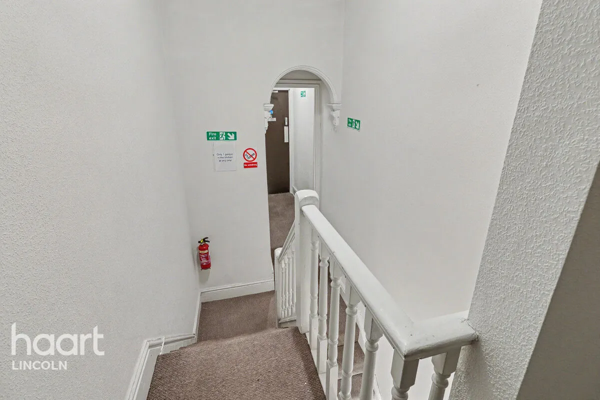 West Parade, Lincoln, LN1, photo 17